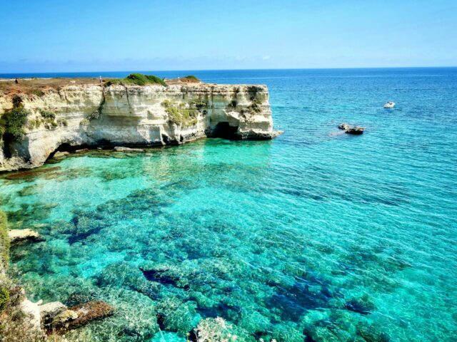 Salento per due emozioni tra ulivi, pietra bianca e mare cristallino